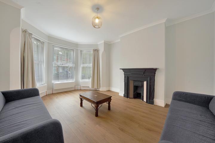 Terraced house Hamilton Road, Dollis Hill